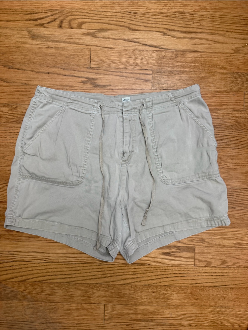 Cherokee Women’s Cargo Shorts Size 18W Khaki